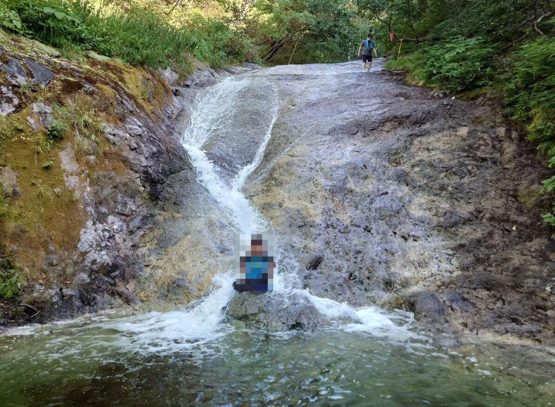 知床国立公園 カムイワッカ湯の滝